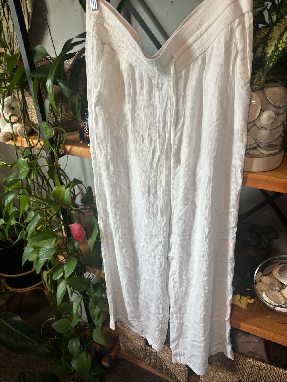 Prana Fernie Beach Pant in White | Large - Picture 4 of 7
